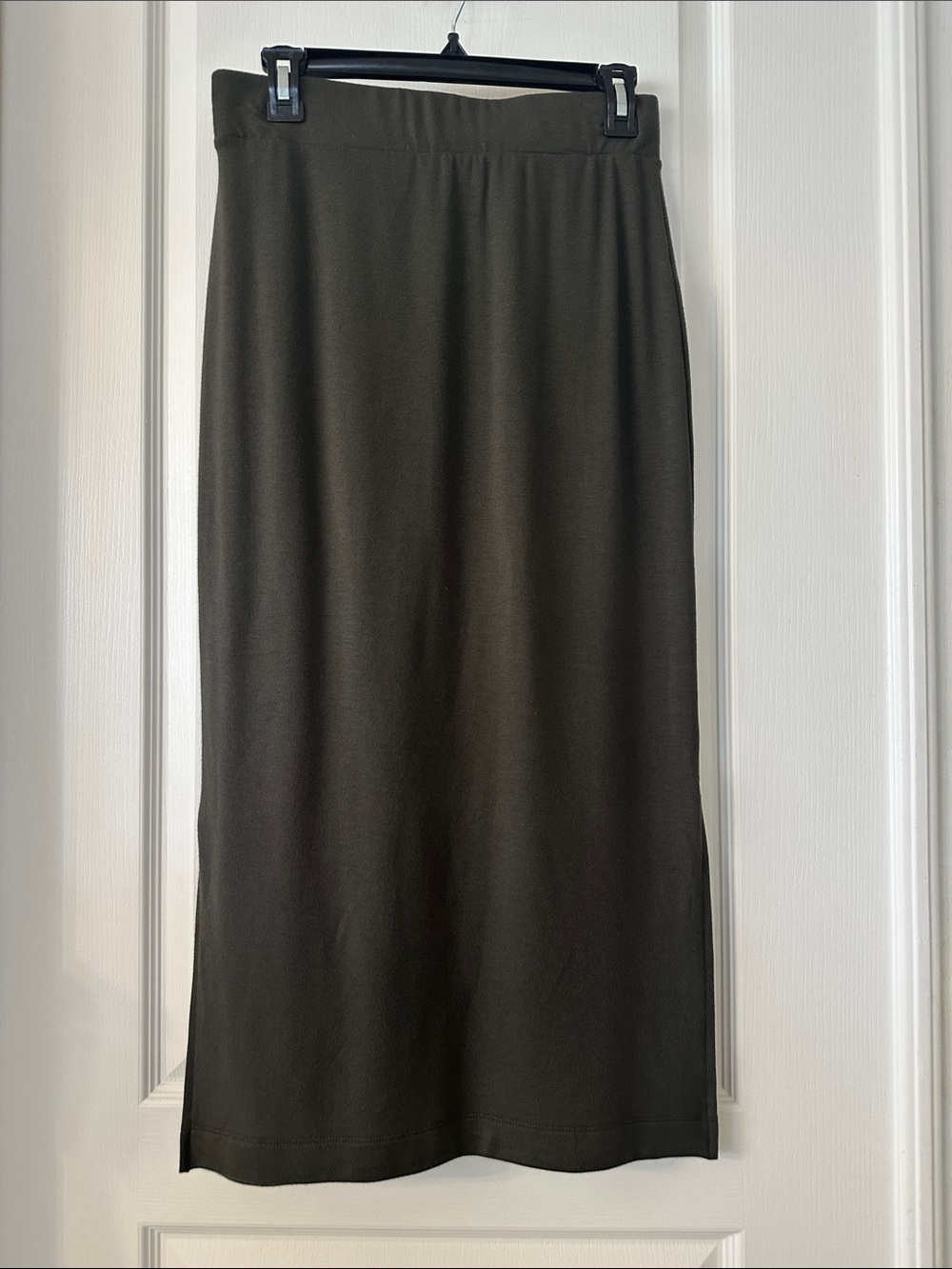 Lou & Grey Olive Green Midi Skirt - Pull-On Waist